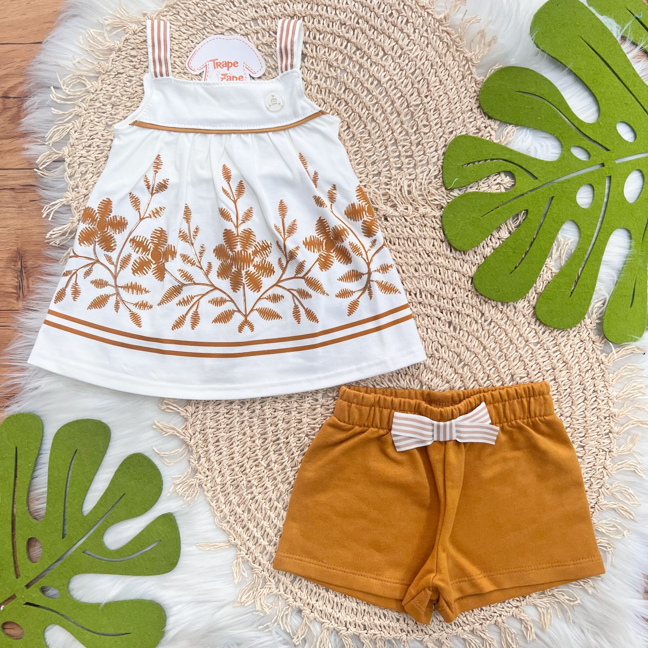 Conj. Batinha Flores e Short com Lacinho - Caramelo e Off White